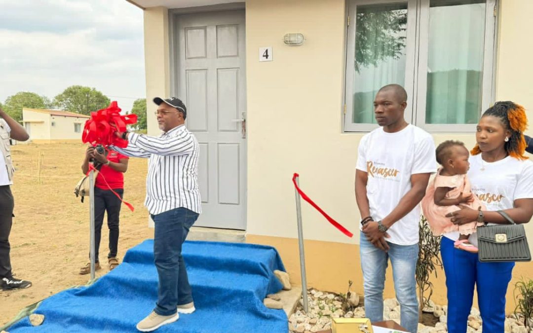 CONSTRUINDO SONHOS, 25 FAMÍLIAS GANHAM NOVOS LARES EM METANGULA 🏠